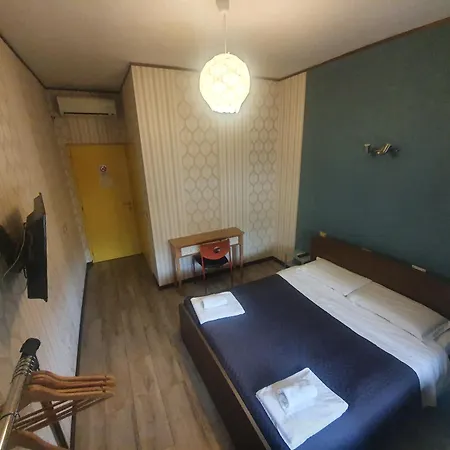Sira House بيت ضيافة