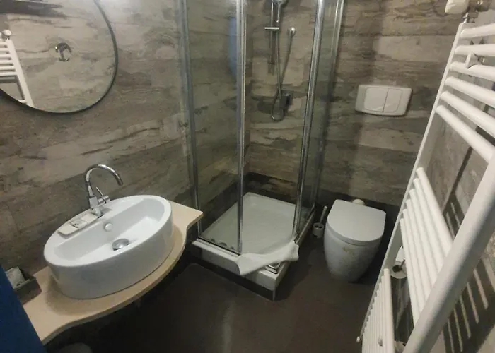 Sira House Affittacamere 3*